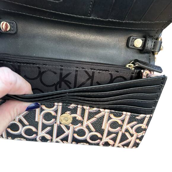 Calvin Klein Black Multi Crossbody Bag Purse Key Item Flap Signature - Picture 7 of 7